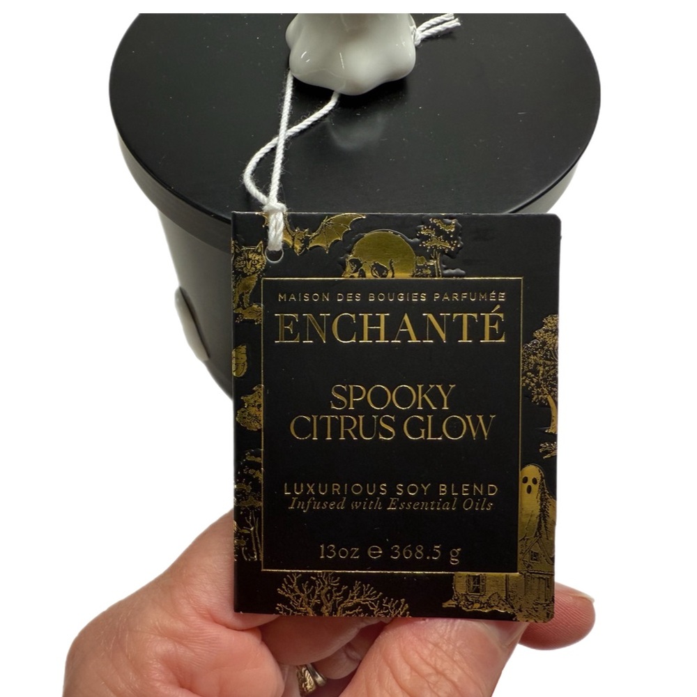 NWT! Enchanté Spooky Citrus Glow  13 Oz. Candle Decorative Ghosts On Lid & Jar - Picture 7 of 9